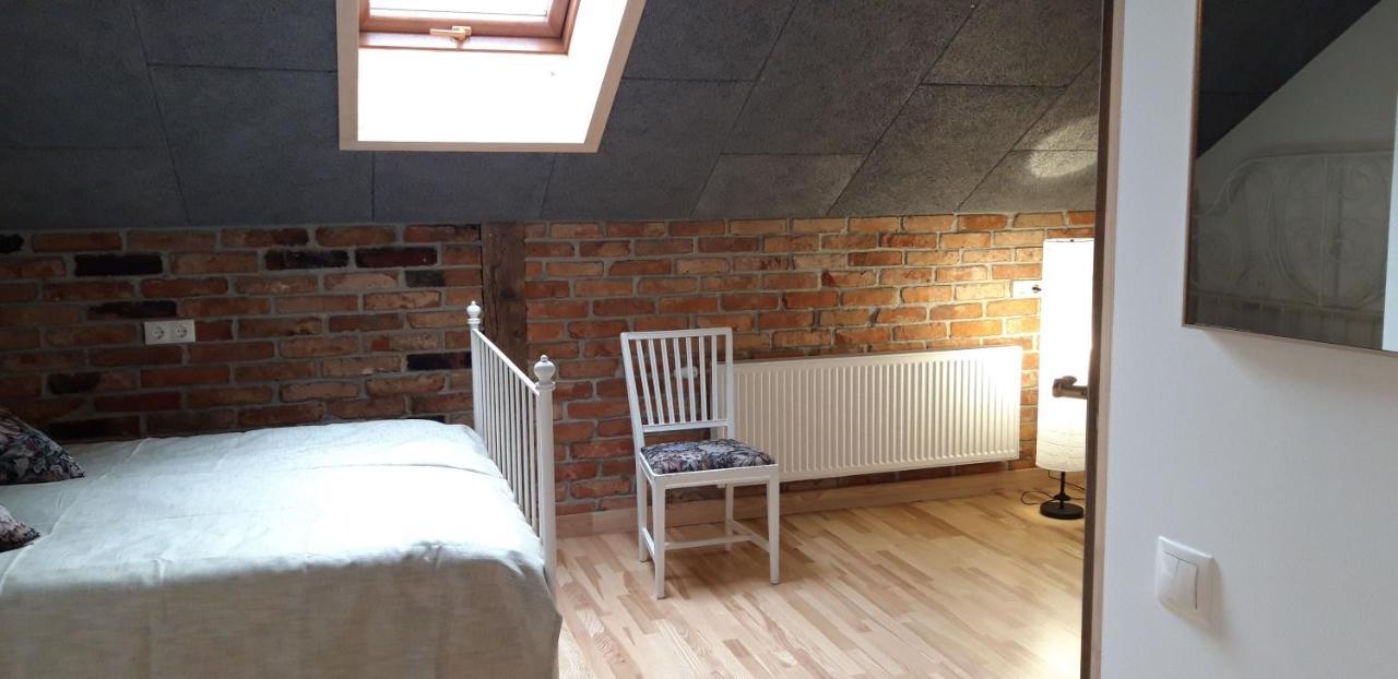 Hotel Metras Maja Aizpute Esterno foto
