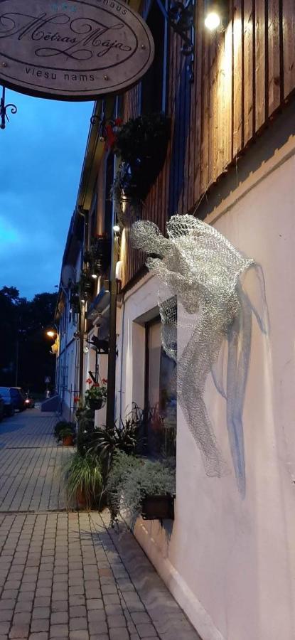 Hotel Metras Maja Aizpute Esterno foto