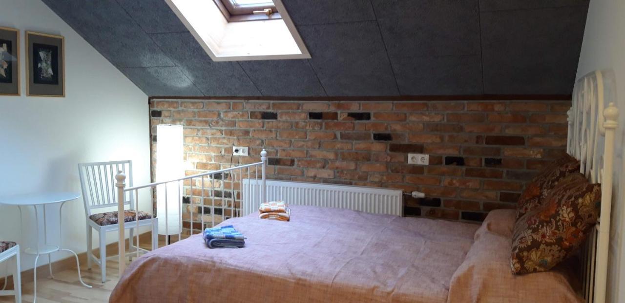 Hotel Metras Maja Aizpute Esterno foto