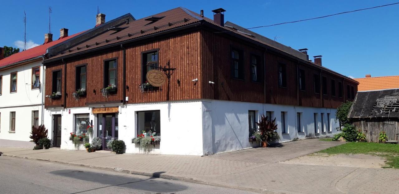 Hotel Metras Maja Aizpute Esterno foto